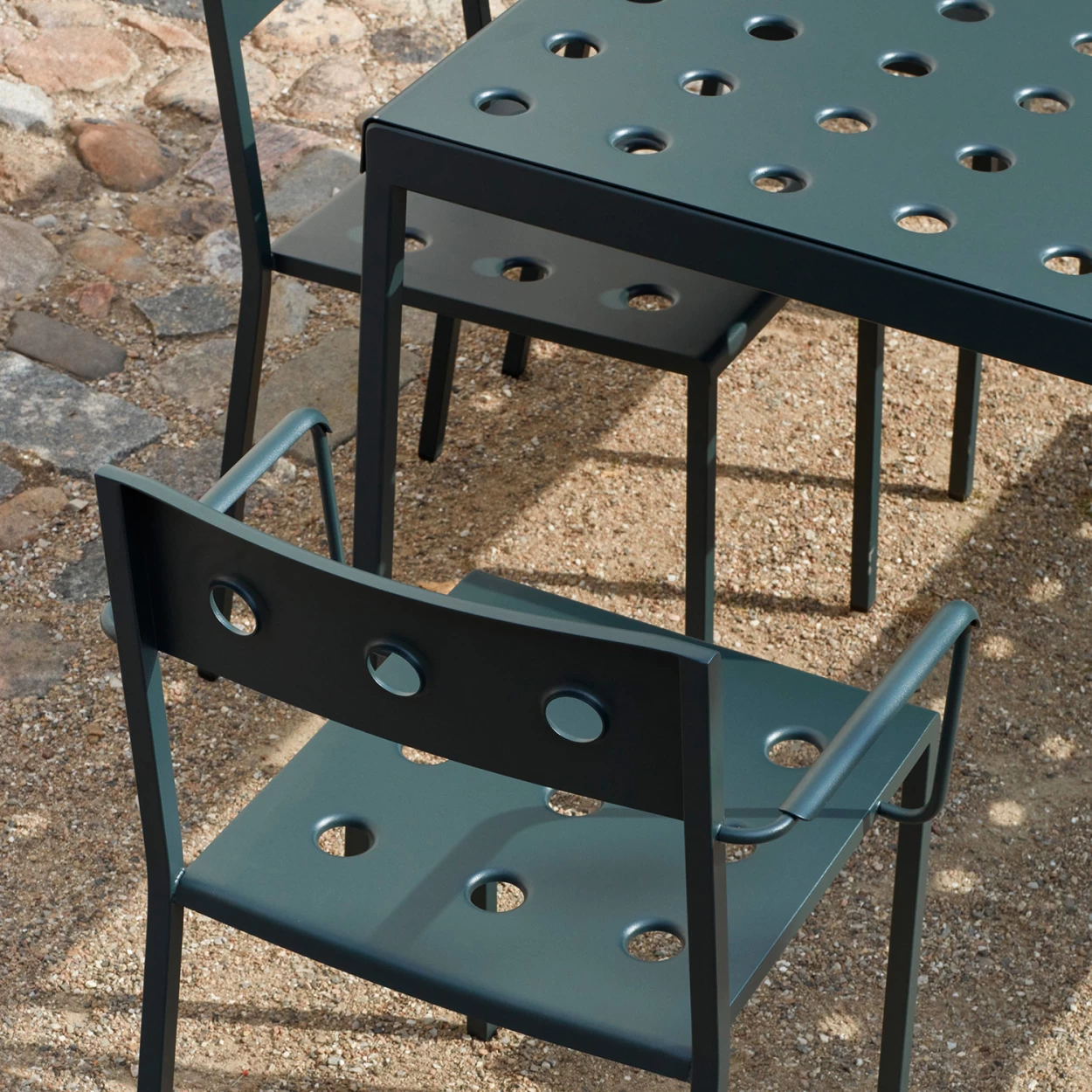 Tisch Balcony Long 144 Cm Farbe Dark Forest Von HAY – Bild 3