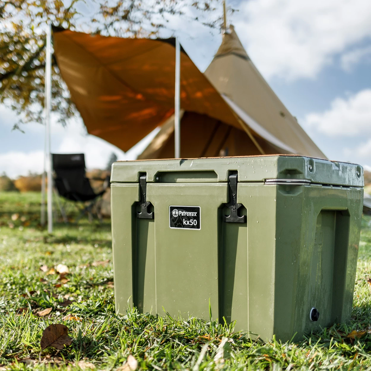 Petromax Kühlbox 50 L Oliv – Bild 2