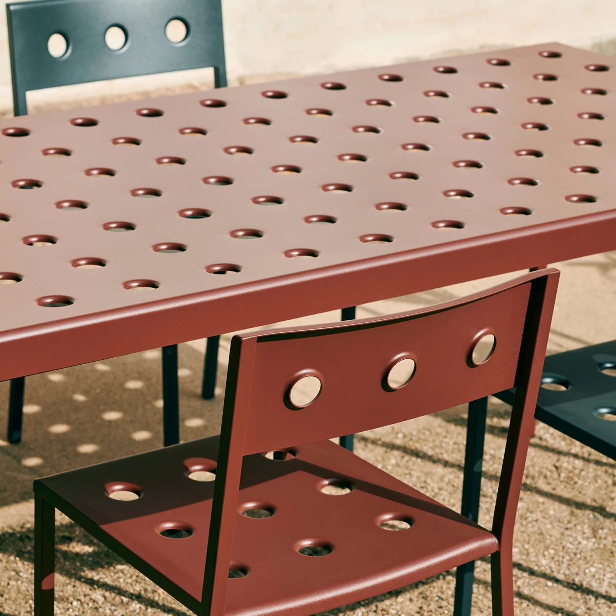 Tisch Balcony Long 144 Cm Farbe Desert Green Von HAY – Bild 3