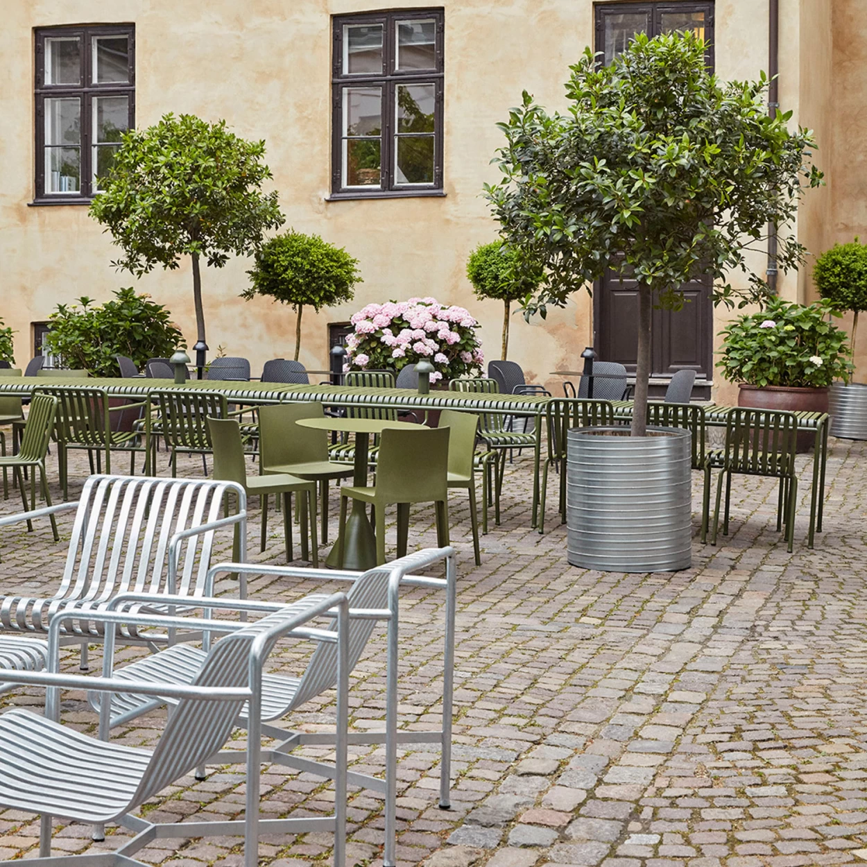 Tisch Palissade Farbe Sky Grey Von HAY – Bild 2