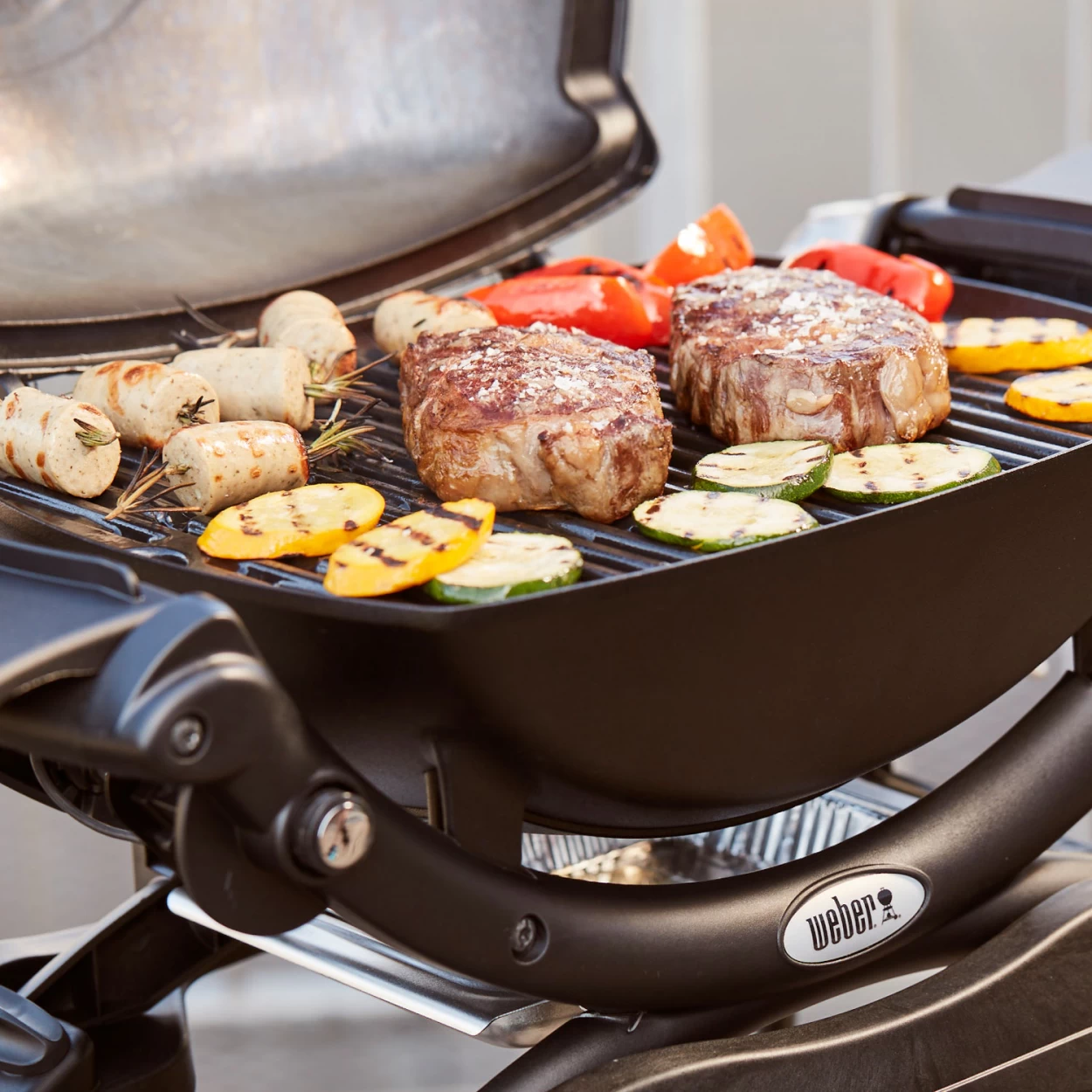 Weber Gasgrill Q 2200, Blackline, Stand â Bild 7